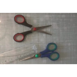 Ciseaux - lame 6 cm Ciseaux - lame 6 cm