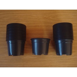 25 pots de 9 cm de couleur noir 25 pots de 9 cm de couleur noir